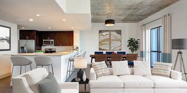 55-1 W CHURCH STREET, Orlando, FL 32801