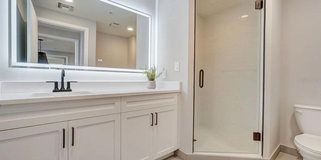 55-1 W CHURCH STREET, Orlando, FL 32801