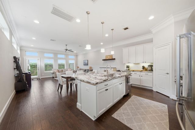 1905 Shearn Street A, Houston, TX 77007