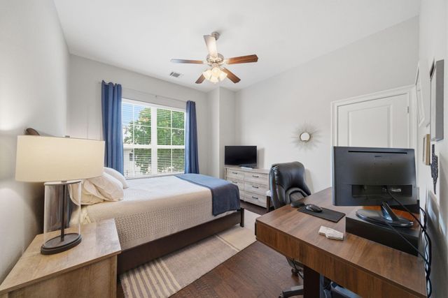 1905 Shearn Street A, Houston, TX 77007
