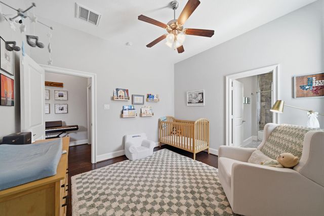1905 Shearn Street A, Houston, TX 77007