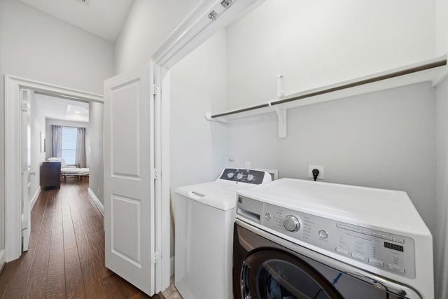 1905 Shearn Street A, Houston, TX 77007