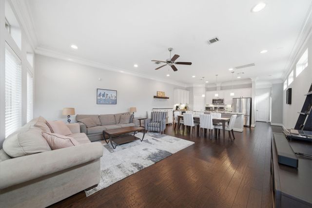 1905 Shearn Street A, Houston, TX 77007