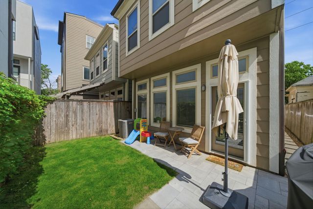 1905 Shearn Street A, Houston, TX 77007