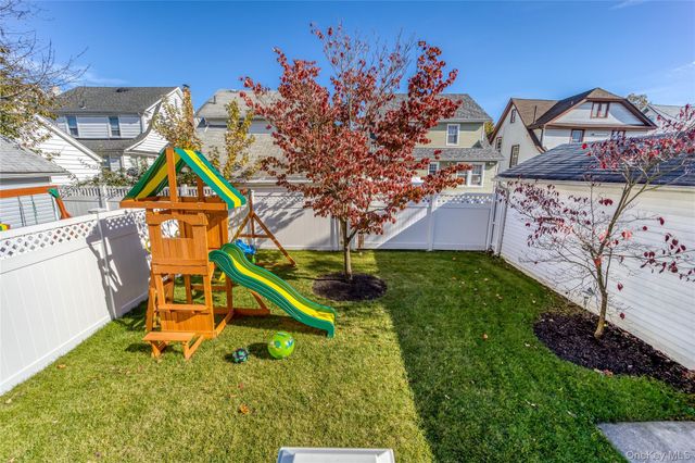 92-57 246th Street, Floral Park, NY 11001