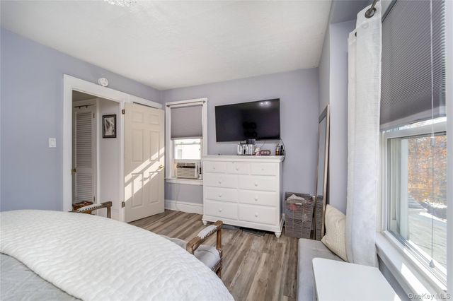 92-57 246th Street, Floral Park, NY 11001