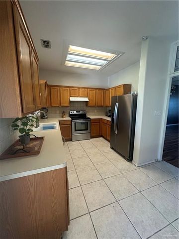 3202 Los Indios Parkway, Mission, TX 78572