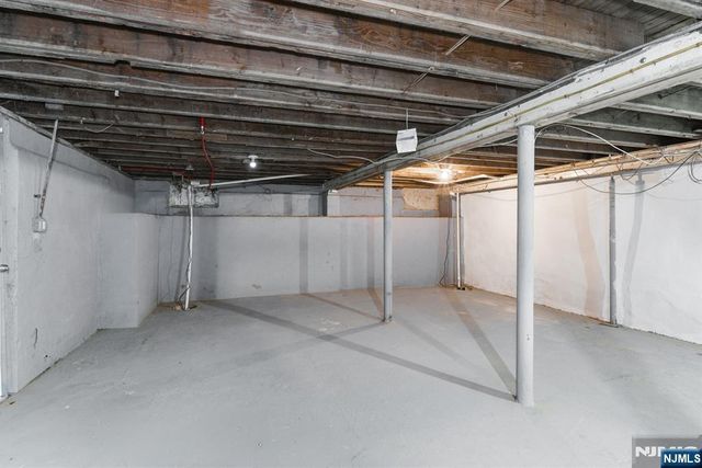 310 Boulevard Drive, Wayne, NJ 07470