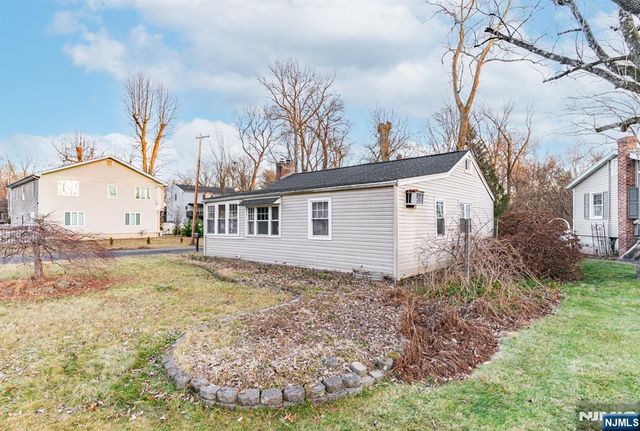 310 Boulevard Drive, Wayne, NJ 07470