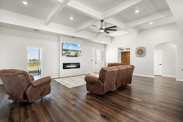 2425 County Road 184, Stephenville, TX 76401