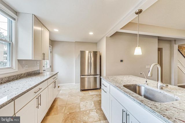 627 LAMONT ST NW, Washington, DC 20010