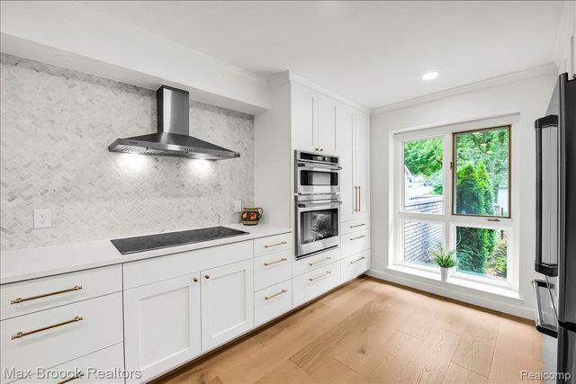 1106 Hillpointe Circle, Bloomfield Hills, MI 48304