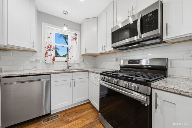 8500 S Calumet Avenue, Chicago, IL 60619