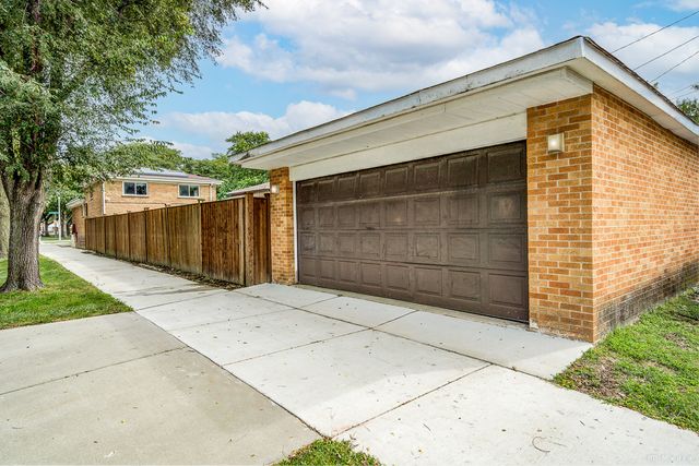 8500 S Calumet Avenue, Chicago, IL 60619