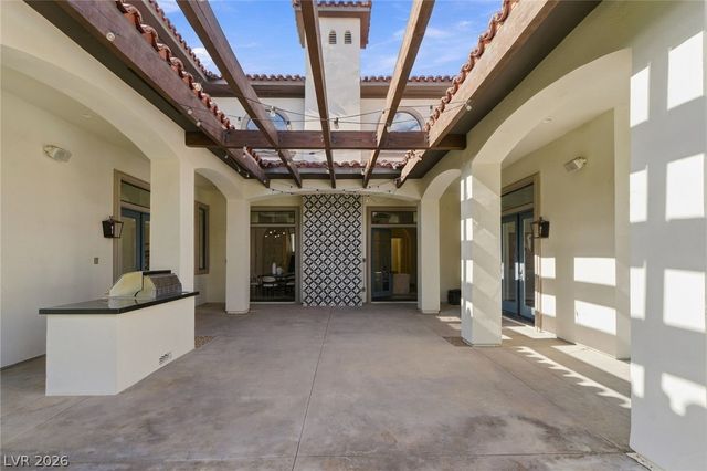 10997 Tranquil Waters Court, Las Vegas, NV 89135