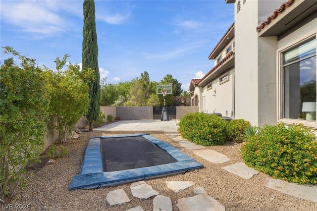 10997 Tranquil Waters Court, Las Vegas, NV 89135