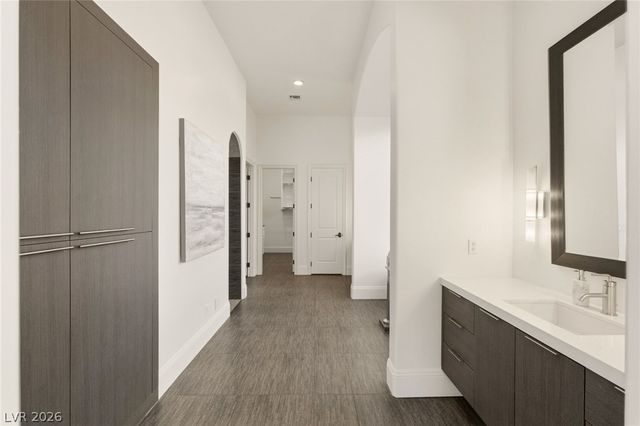 10997 Tranquil Waters Court, Las Vegas, NV 89135