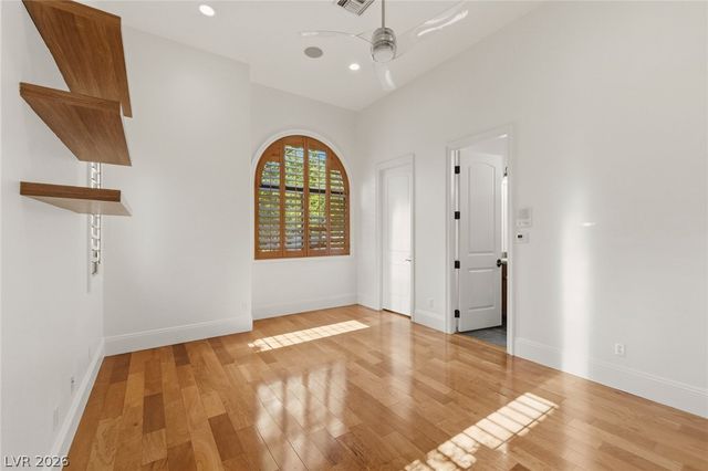 10997 Tranquil Waters Court, Las Vegas, NV 89135