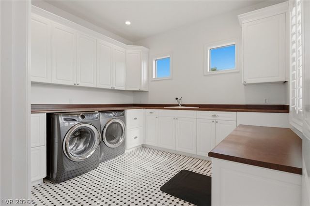 10997 Tranquil Waters Court, Las Vegas, NV 89135