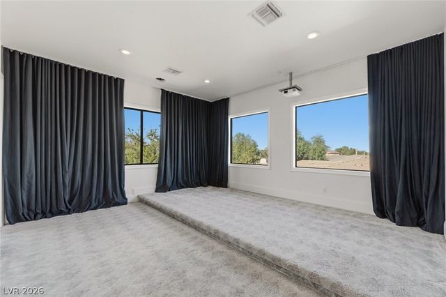 10997 Tranquil Waters Court, Las Vegas, NV 89135