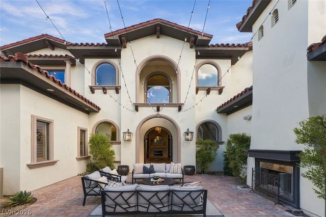 10997 Tranquil Waters Court, Las Vegas, NV 89135