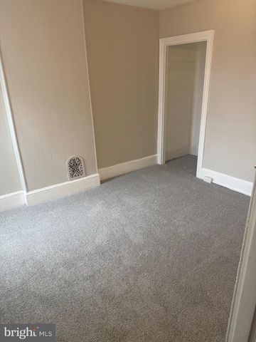 518 CHAIN ST, Norristown, PA 19401