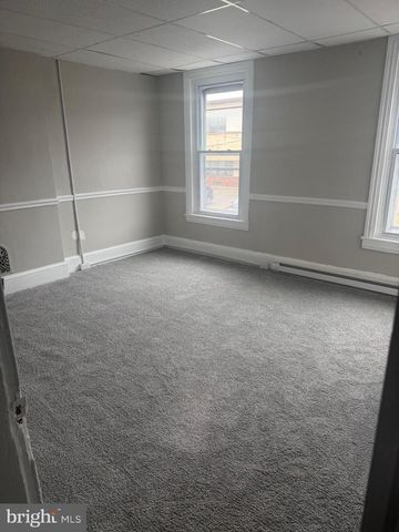 518 CHAIN ST, Norristown, PA 19401