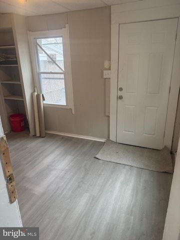 518 CHAIN ST, Norristown, PA 19401