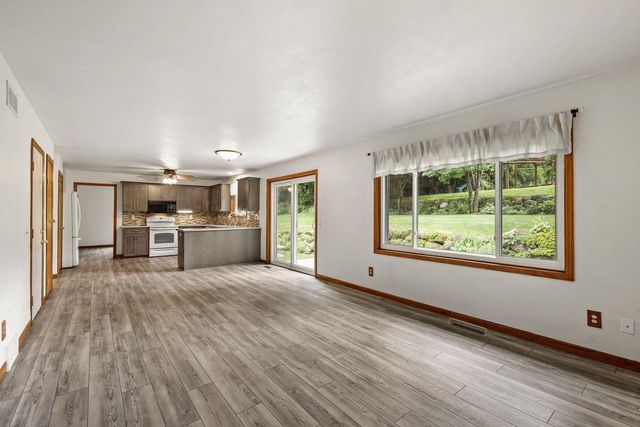 3702 Spring Hill Court, Middleton, WI 53562