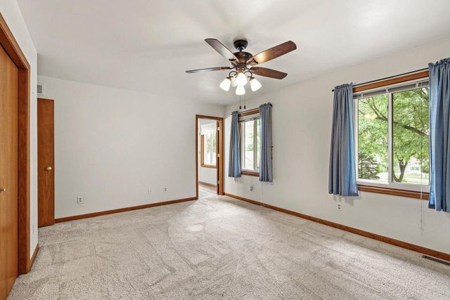 3702 Spring Hill Court, Middleton, WI 53562