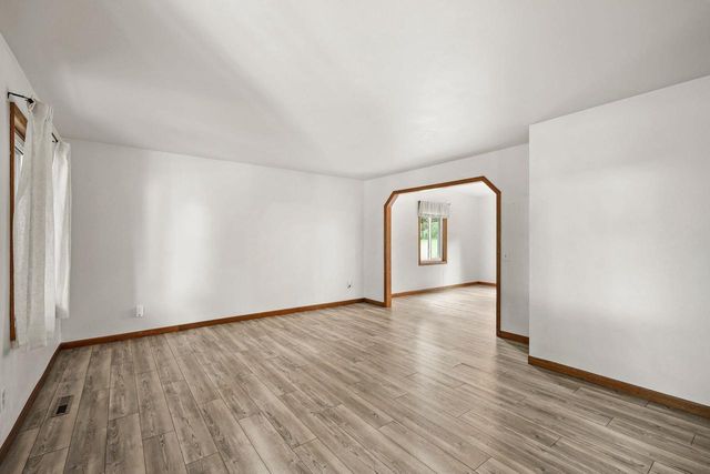 3702 Spring Hill Court, Middleton, WI 53562