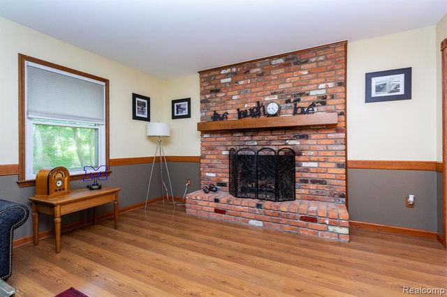 22133 Meridian Road, Grosse Ile, MI 48138