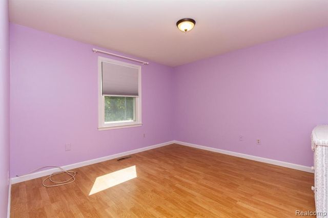 22133 Meridian Road, Grosse Ile, MI 48138