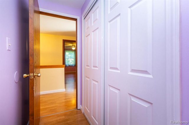 22133 Meridian Road, Grosse Ile, MI 48138