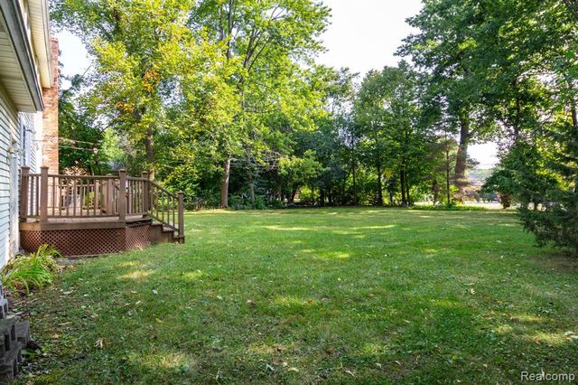 22133 Meridian Road, Grosse Ile, MI 48138