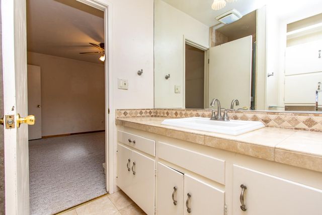 1705 Larkspur Pl, Turlock, CA 95380