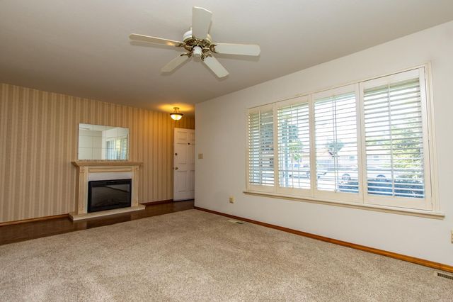 1705 Larkspur Pl, Turlock, CA 95380
