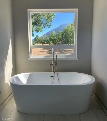 8155 Peninsula Drive, Kelseyville, CA 95451