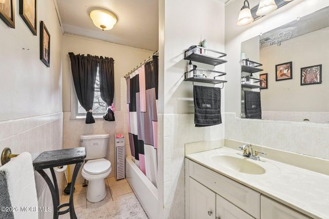 2722 W Bangs Avenue, Neptune Township, NJ 07753