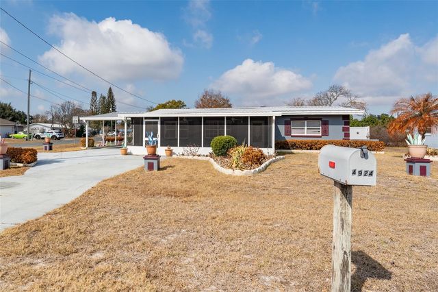 4924 WASHINGTON STREET, Lake Wales, FL 33859