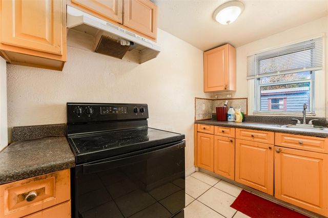 4924 WASHINGTON STREET, Lake Wales, FL 33859