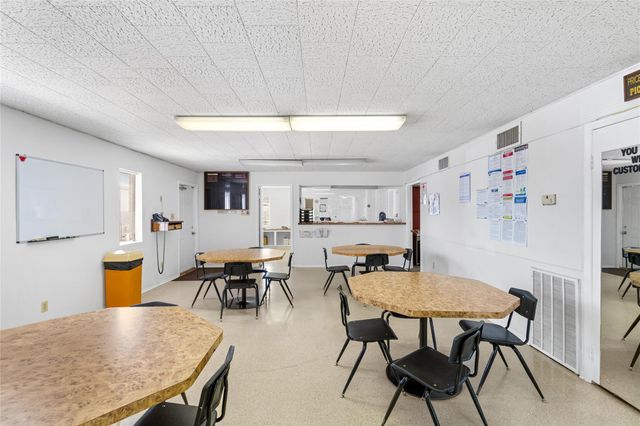 6910 Winton Street, Houston, TX 77021