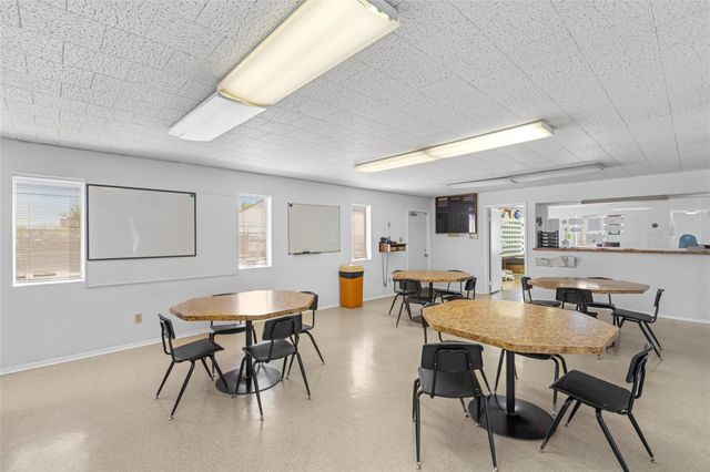 6910 Winton Street, Houston, TX 77021