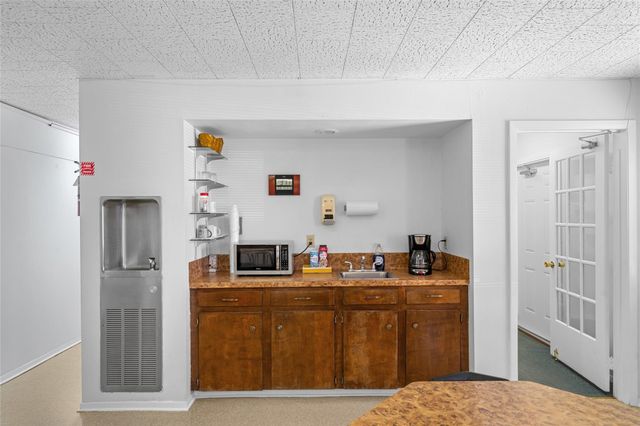 6910 Winton Street, Houston, TX 77021