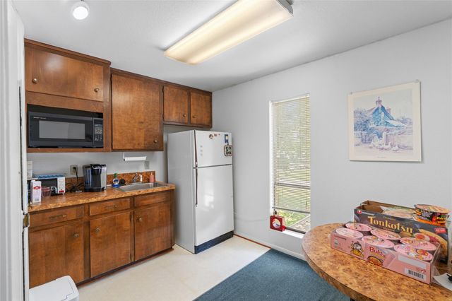 6910 Winton Street, Houston, TX 77021