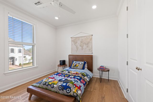 1044 The Lake Drive, Broussard, LA 70518