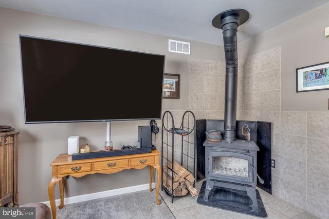 534 10TH STREET, Newtonville, NJ 08346