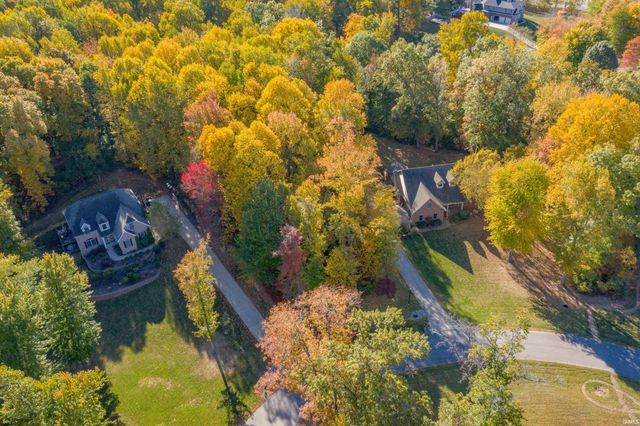 2701 Woodstone Lane, Evansville, IN 47712