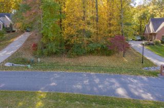 2701 Woodstone Lane, Evansville, IN 47712