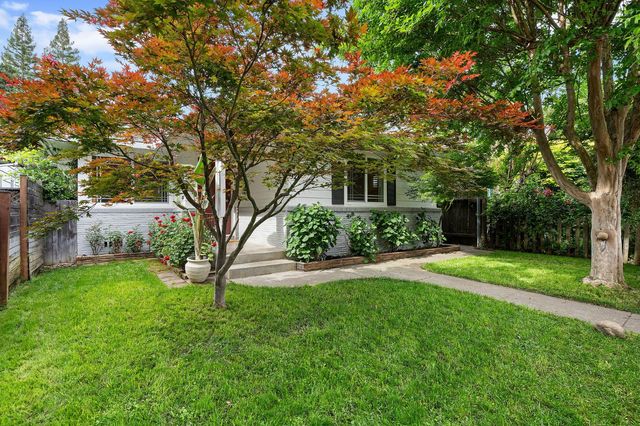 924 9th Ave, Sacramento, CA 95818